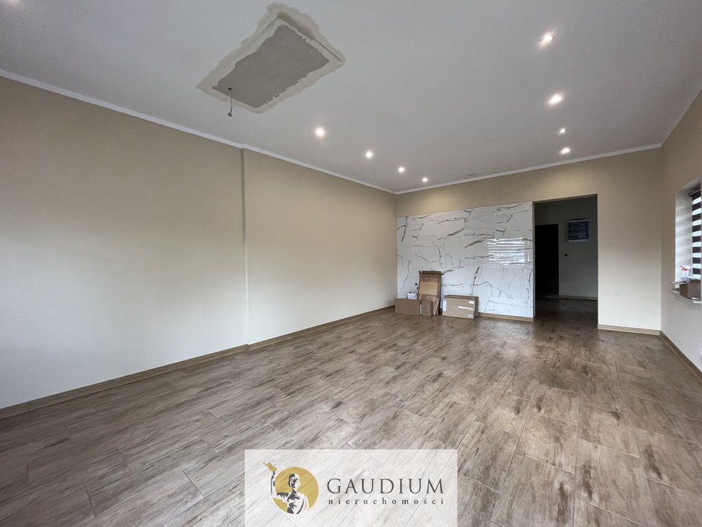 Wynajem pokoju 50 m² z kuchnią, łazienką i ogrodem Cedry Wielkie  50m2 Foto 1