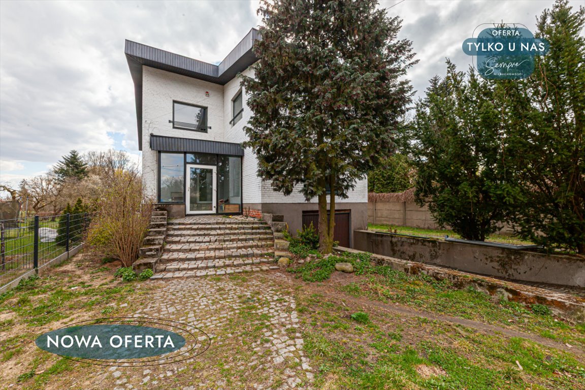 Duży dom 339 m² z piwnicą i poddaszem, Dobroń Dobroń, Grunwaldzka  339m2 Foto 1