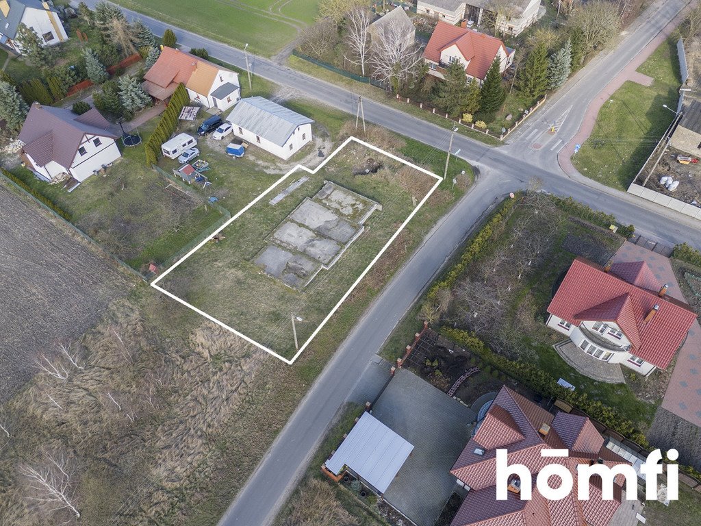 Działka 935 m2 blisko jeziora z mediami i fundamentem Lednogóra  935m2 Foto 1