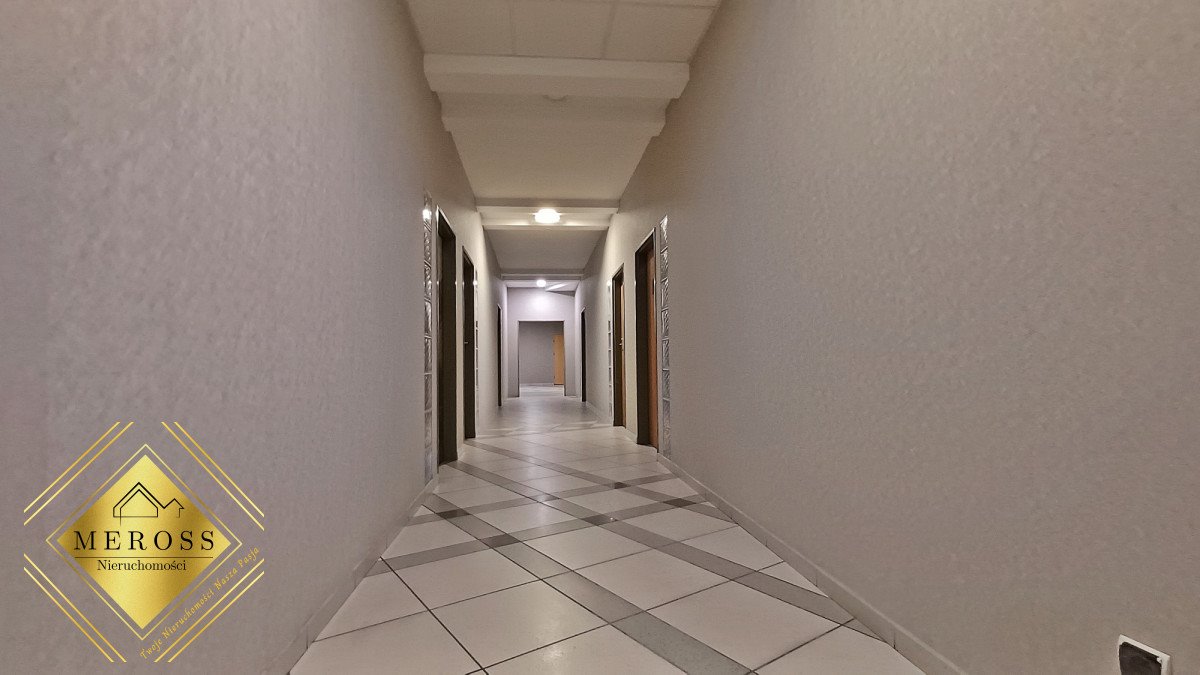 Lokal 29 m² w biurowcu z klimatyzacją i windą zapraszam Częstochowa  29m2 Foto 1