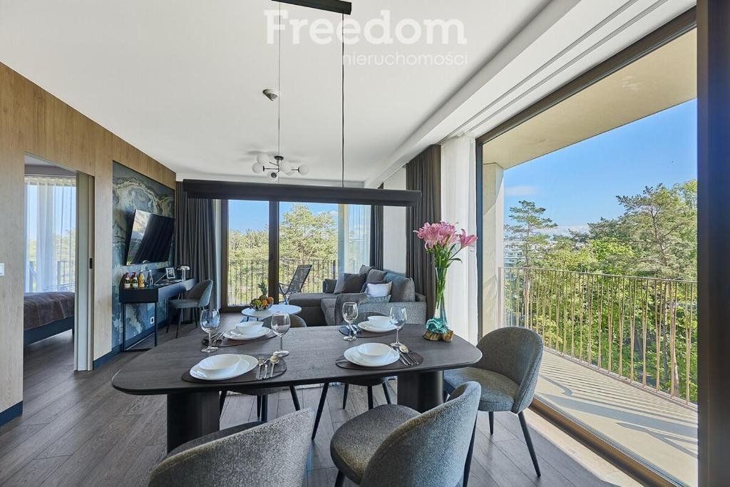 Mieszkanie trzypokojowe na sprzedaż Świnoujście, Uzdrowiskowa  59m2 Foto 1