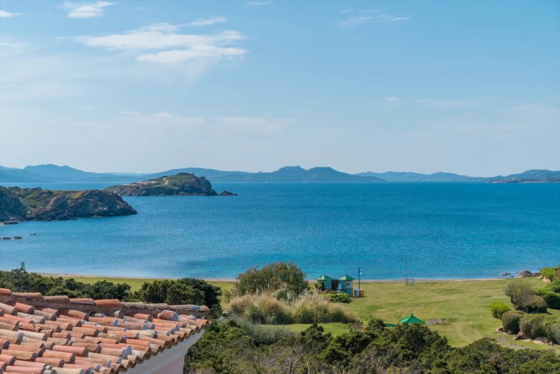 Widok na morze, taras, garaż – apartament w Cala del Faro Włochy, Arzachena  55m2 Foto 1