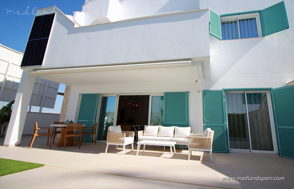 Nowoczesne apartamenty i wille z basenem w Torre de la Horadada Hiszpania, Torre de la Horadada  87m2 Foto 1