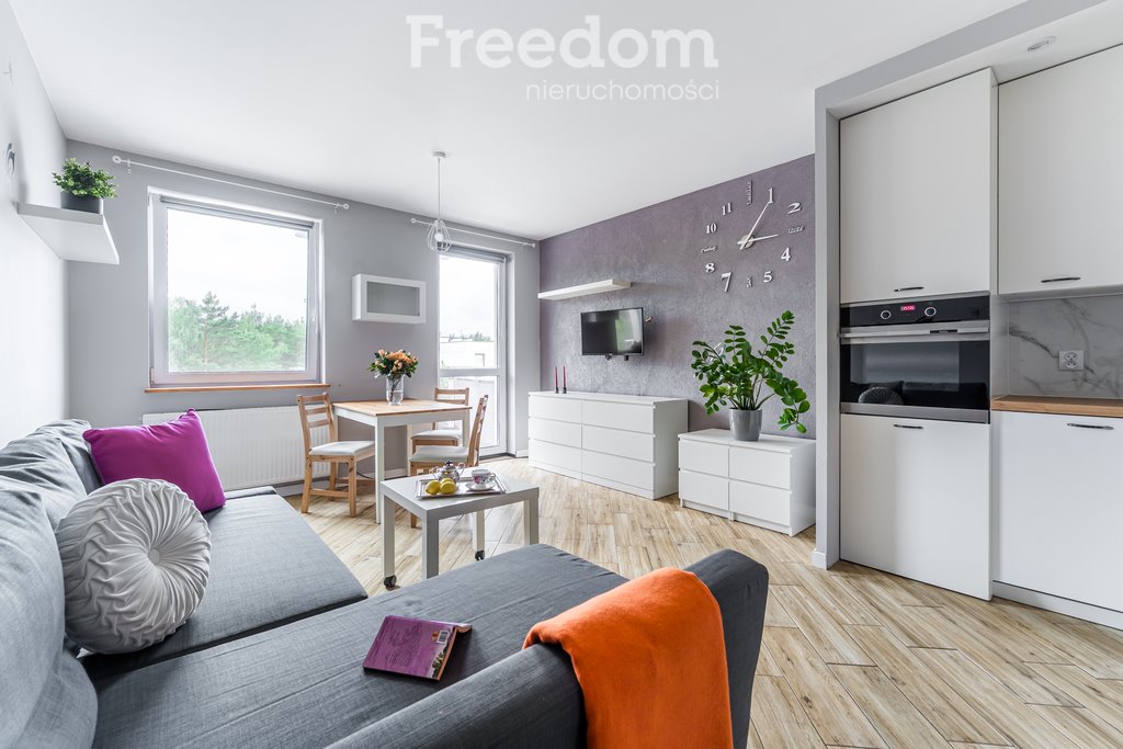 Mieszkanie trzypokojowe na sprzedaż Wieliszew, Kościelna  54m2 Foto 1