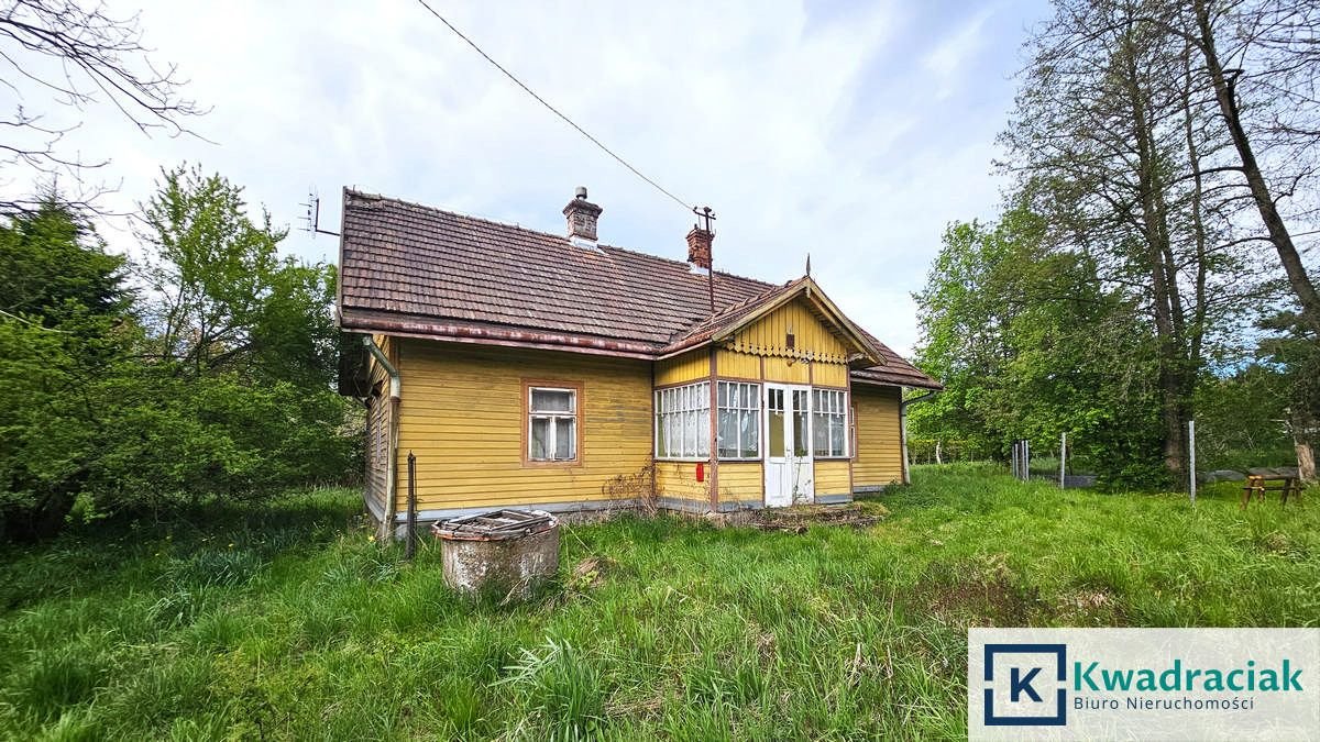Urokliwy dom z potokiem, 84 m² do remontu (dwie działki) Potok  80m2 Foto 1