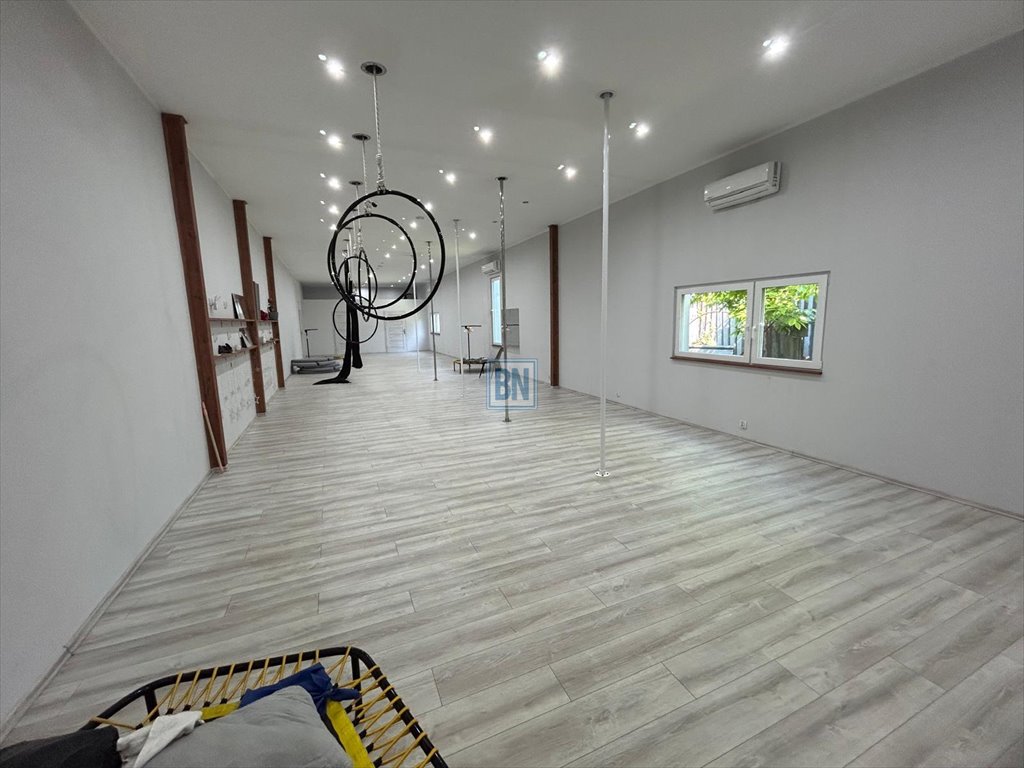 Wynajem lokal 168 m² z dużą przestrzenią i klimatyzacją Zabrze  168m2 Foto 1