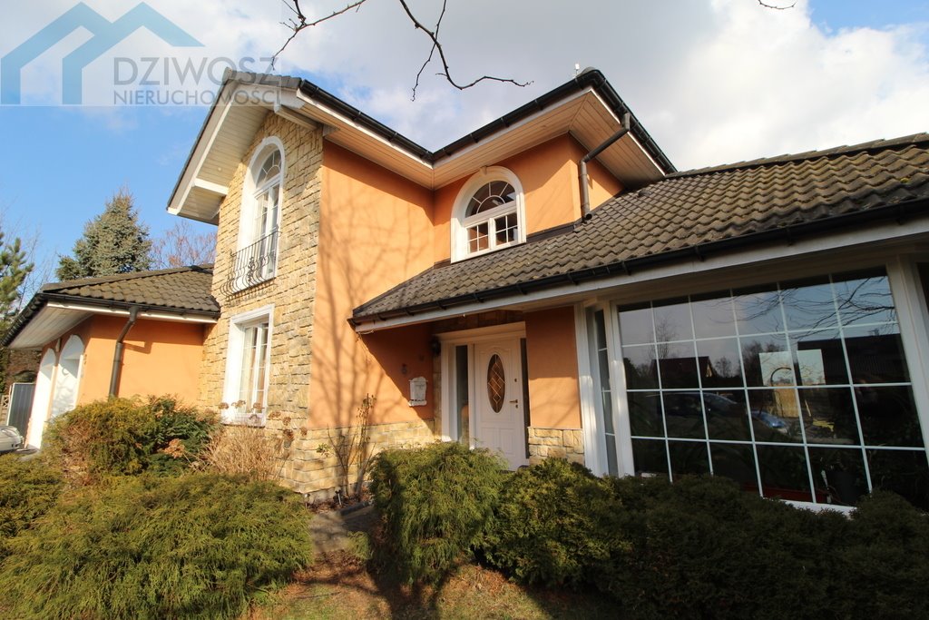 Przestronny dom 220 m² z kominkiem i garażem w Kamieńcu Wrocławskim Kamieniec Wrocławski  220m2 Foto 1