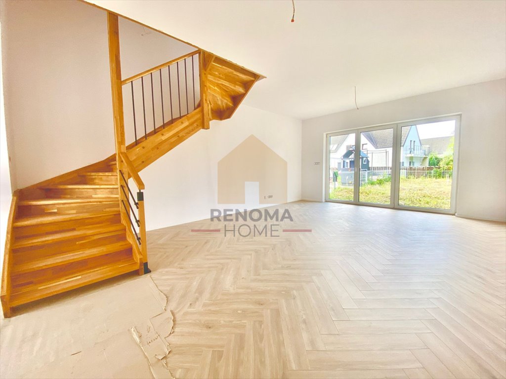 Dom szeregowy 101 m² z ogrodem, 2 miejsca, stan deweloperski Smolec  101m2 Foto 1