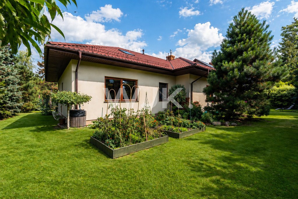 Przestronny dom 220 m² z ogrodem i garażem w Białołęce Warszawa, Białołęka, Natalii Gąsiorowskiej  220m2 Foto 1