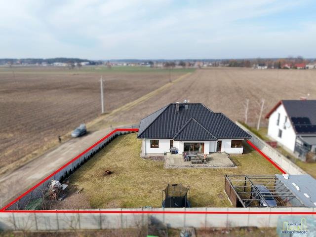 Gotowy dom w Tuchorzy, 4 sypialnie, ogrzewanie gazowe Tuchorza, Ogrodowa  136m2 Foto 1