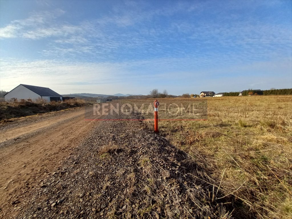 Działki budowlano-usługowe z widokiem na Ślężę, media, MPZP Modliszów  2 100m2 Foto 1