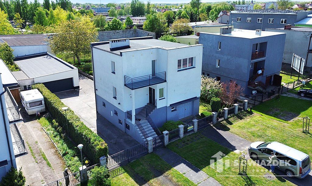 Dom na sprzedaż Szczecinek, Armii Krajowej  185m2 Foto 1