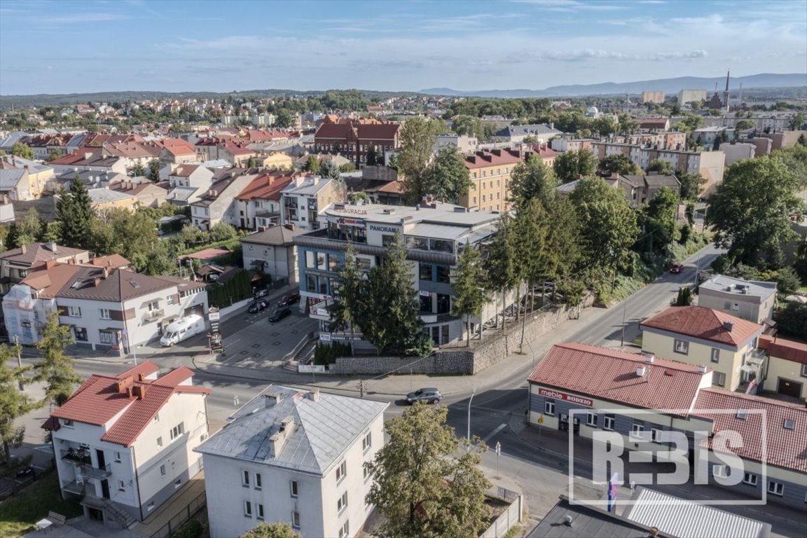 Lokal użytkowy na wynajem Jasło, Polskiego Czerwonego Krzyża  220m2 Foto 1