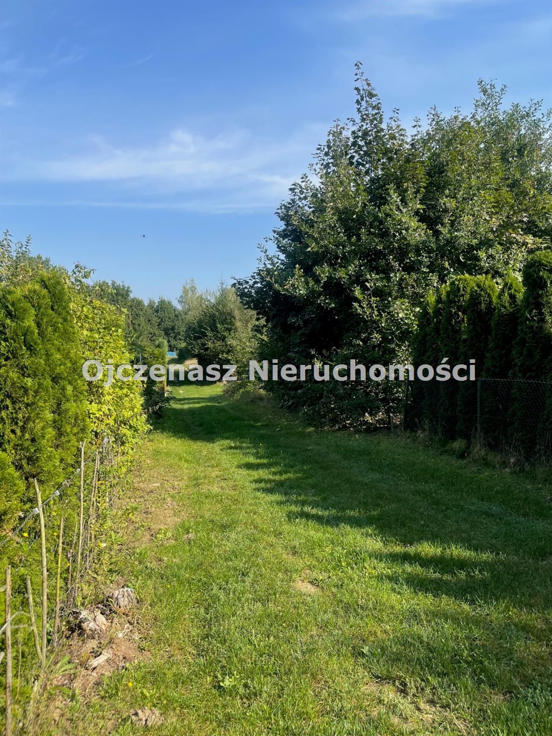 Sprzedam urokliwą działkę 299 m² w Wierzchucinku z mediami Wierzchucinek  299m2 Foto 1