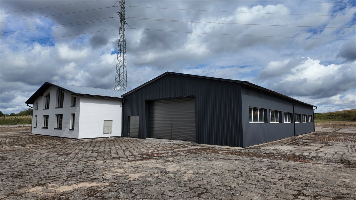 Polecam przestronną halę 1200 m² z placem 4000 m² przy DK20 Trzebiatkowa, 43  1 170m2 Foto 1