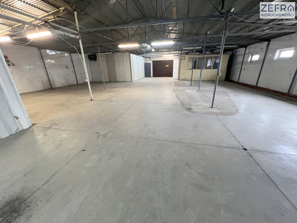 Magazyn 560 m2 z zapleczem socjalnym, dostęp od zaraz Liszki  560m2 Foto 1