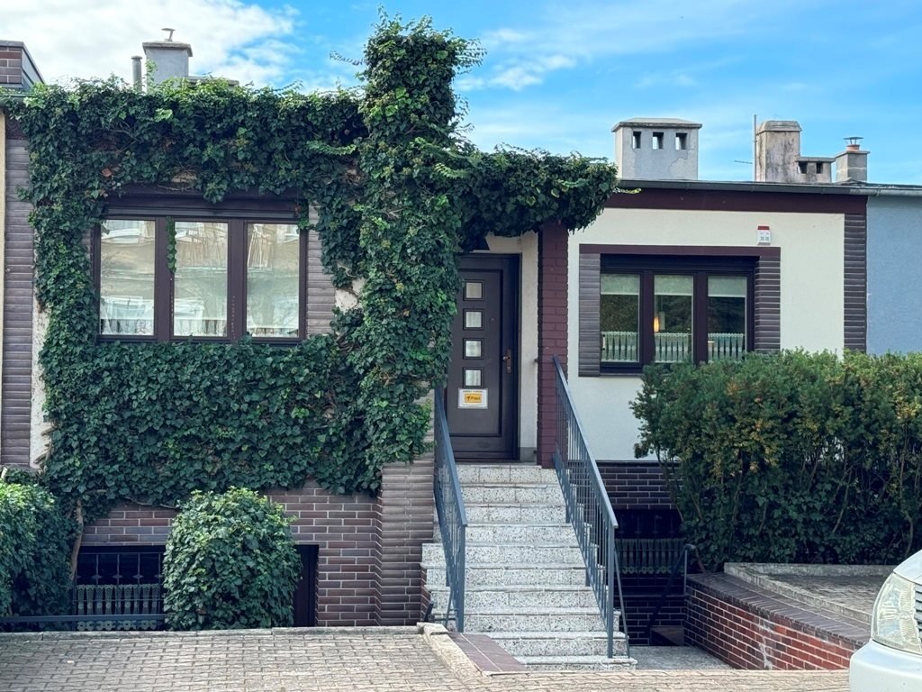 Dom z potencjałem 280 m2, tarasy, działalność, Zgorzelec Zgorzelec  280m2 Foto 1