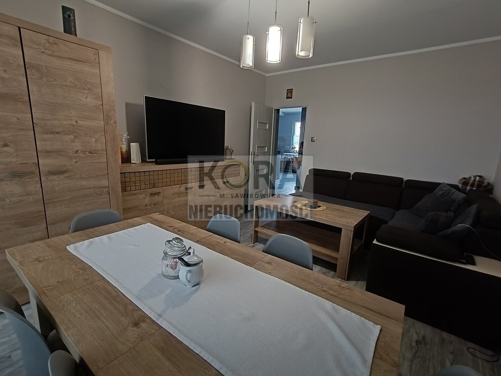 Mieszkanie czteropokojowe  na sprzedaż Gniezno  64m2 Foto 1