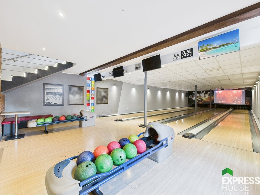Lokal usługowy 480 m² w centrum Chodzieży – gotowy do działalności Chodzież, Wojska Polskiego  480m2 Foto 1