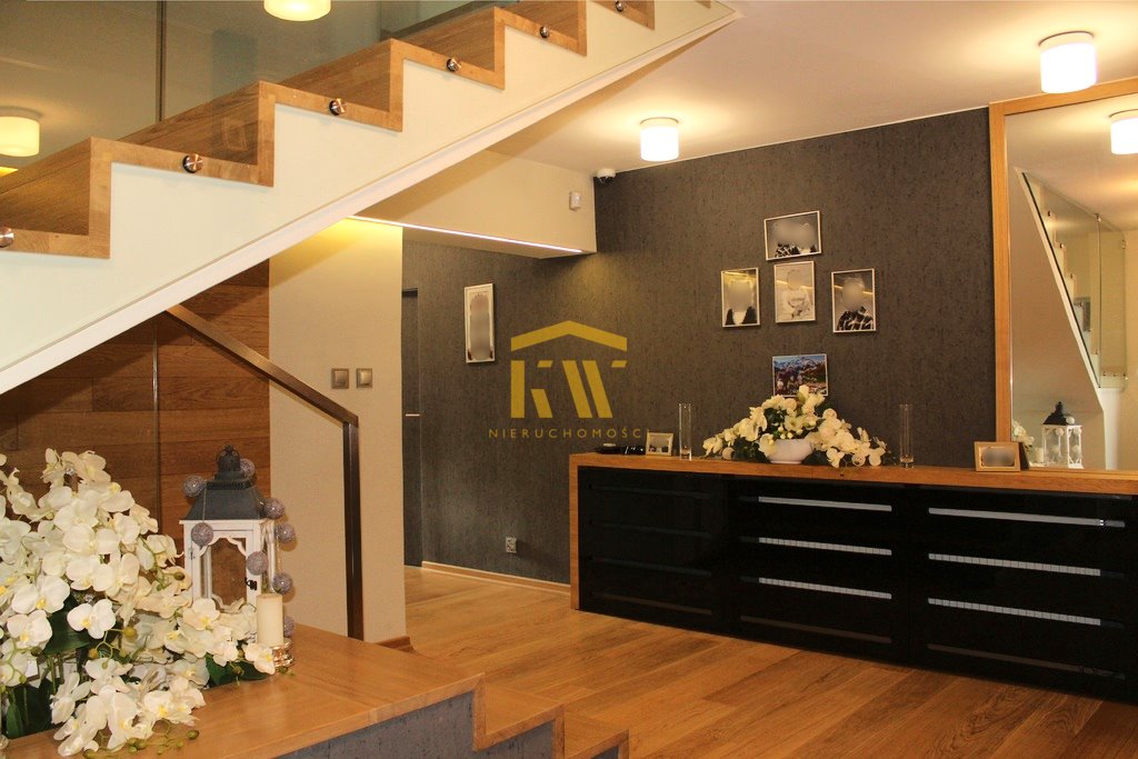 Dom 217 m² z pięknym ogrodem i wysokim standardem Radom  217m2 Foto 1