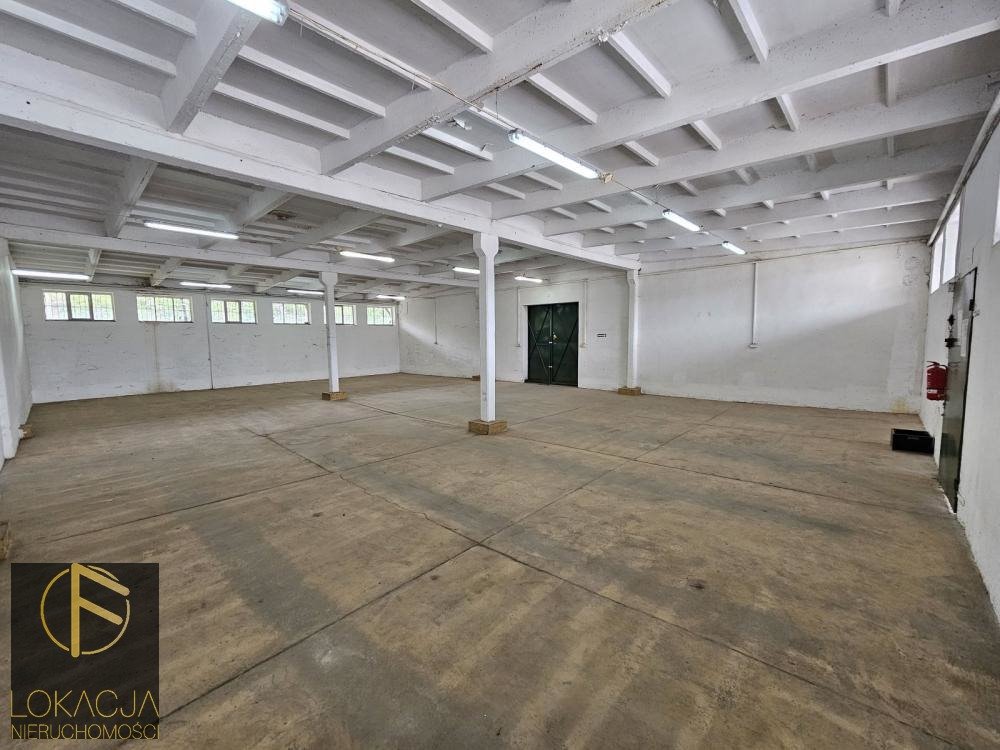 Polecam magazyn 1726 m² z rampą i biurami w Kaliszu Kalisz, Wrocławska  1 726m2 Foto 1