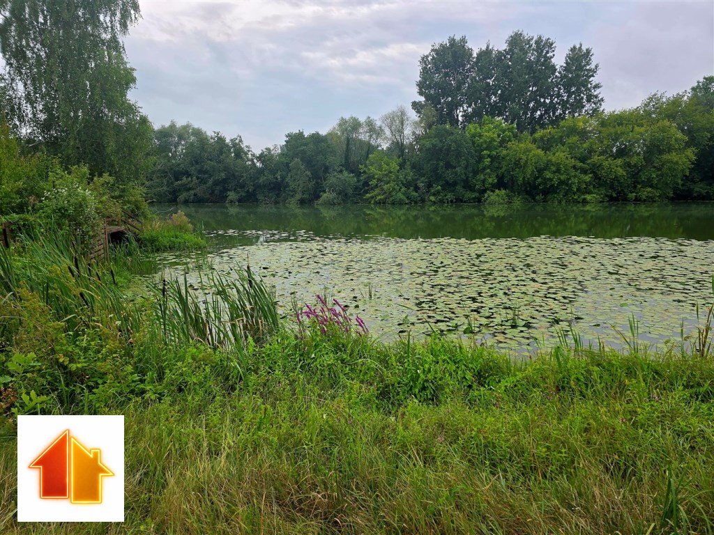 Urokliwy dom nad jeziorem z własną linią brzegową Białobrzegi, Długa  90m2 Foto 1