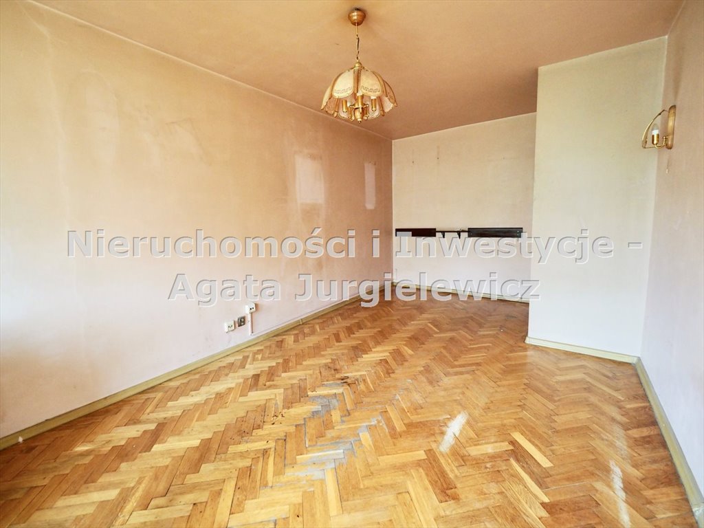 Przestronne 45 m2 do remontu z balkonem i nowymi instalacjami polecam Oleśnica  45m2 Foto 1