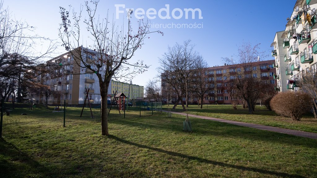 Mieszkanie trzypokojowe na sprzedaż Opole Lubelskie, Morwowa  49m2 Foto 2