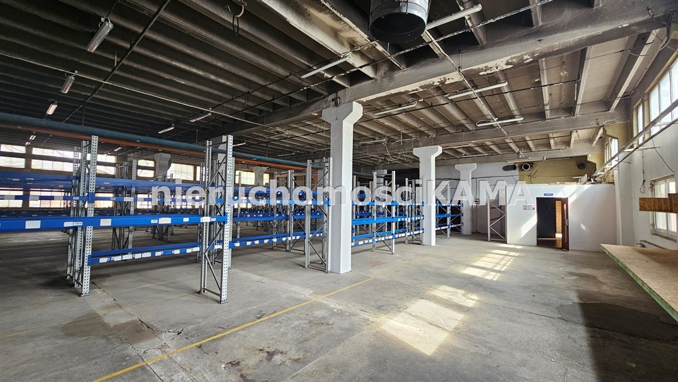 Polecam halę 1010 m² z rampami i biurem w centrum Bielska Bielsko-Biała, Centrum  1 011m2 Foto 1