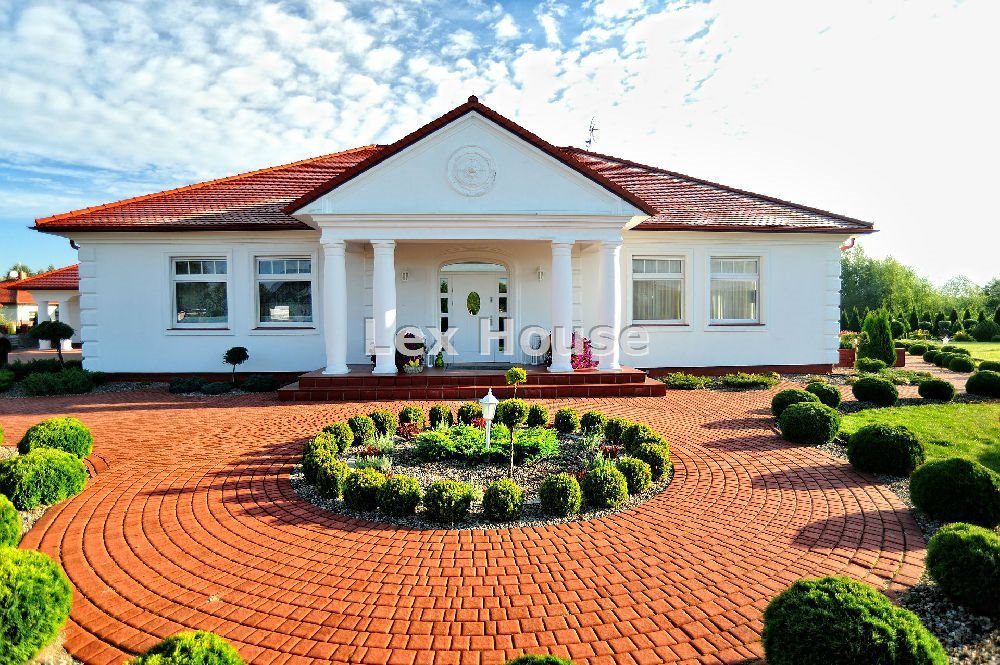 Przestronny dom 218 m2 z piękną działką i garażem 2-stanowiskowym Szczecin  218m2 Foto 1