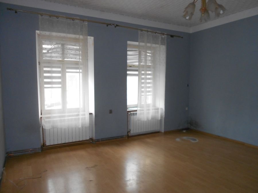 Na sprzedaż przestronne 47 m² mieszkanie do remontu w Jaworze Jawor  47m2 Foto 1