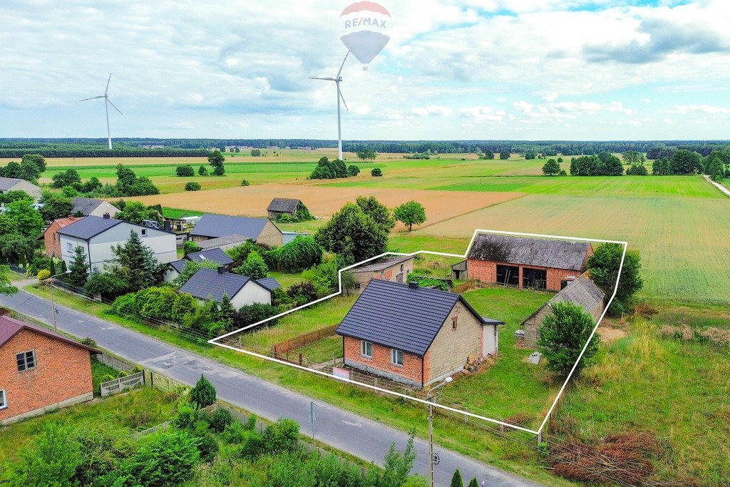 Dom na sprzedaż Dąbrówki Kobylańskie  130m2 Foto 1