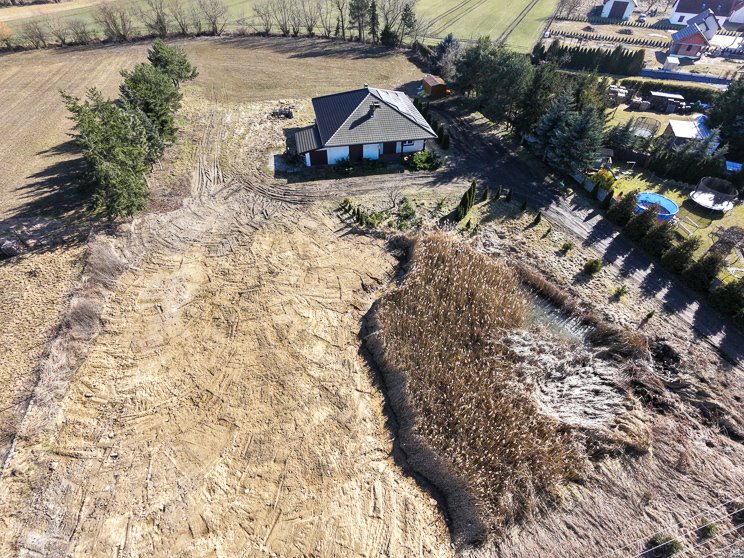 Działka pod dom z dużym ogrodem i dostępem do infrastruktury Maniewo  1 732m2 Foto 1
