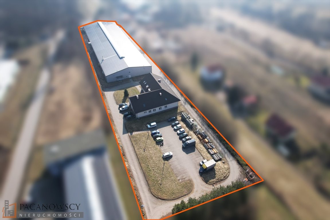 Kompleks biurowo-magazynowy 3 578 m² Węgrzce - duży parking: Węgrzce