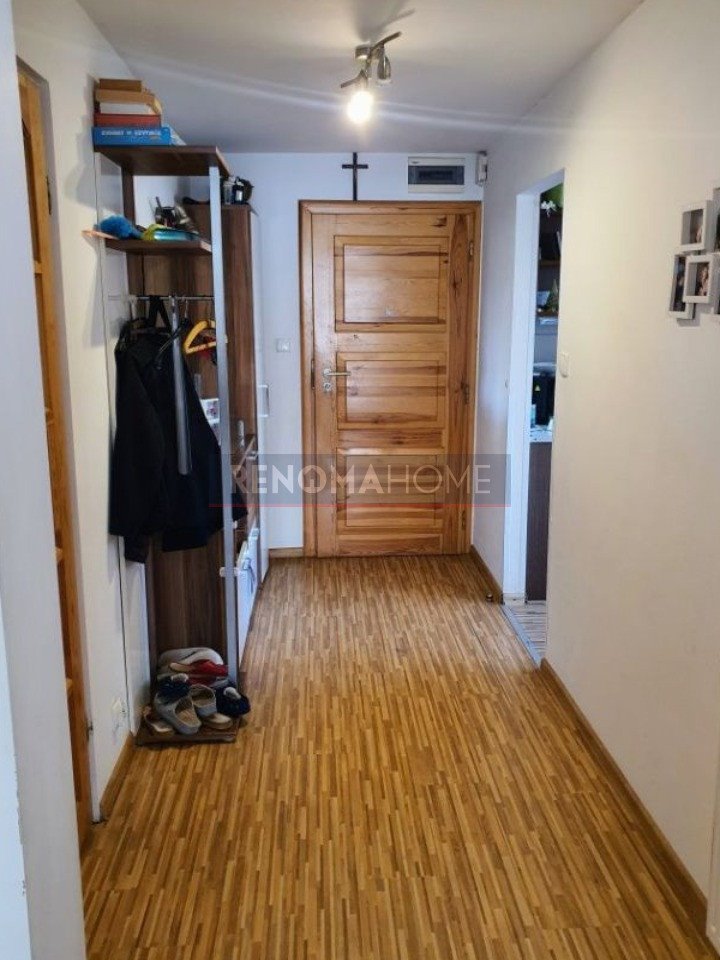 Mieszkanie dwupokojowe na sprzedaż Wołów  79m2 Foto 1