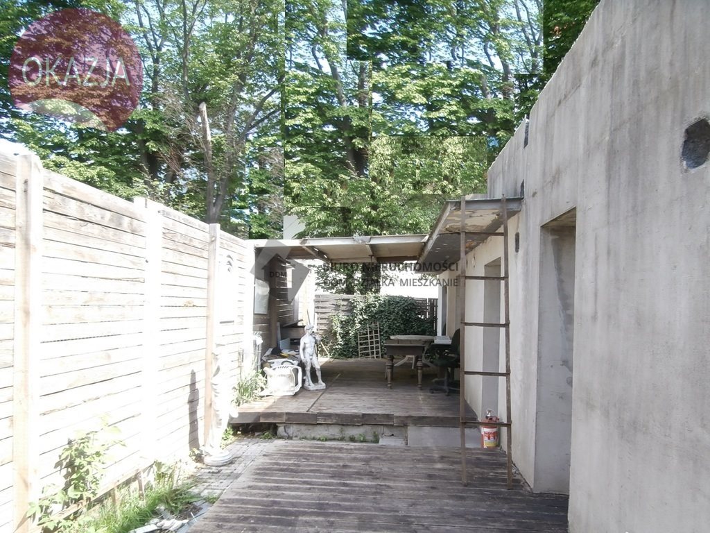 Dom z potencjałem w malowniczych Włochach, 98 m2 Warszawa, Włochy  98m2 Foto 1