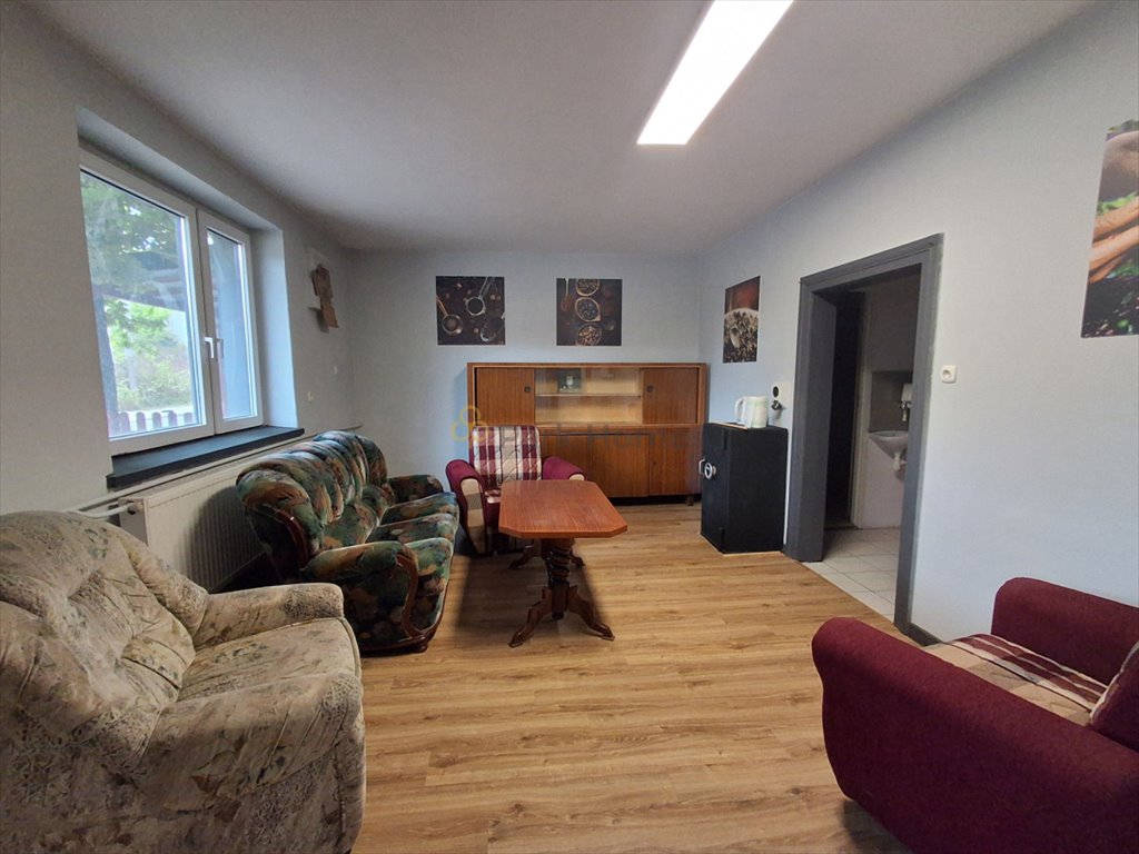 Na sprzedaż przestronny lokal 231 m² z pełnym wyposażeniem kawiarni: Ruszów