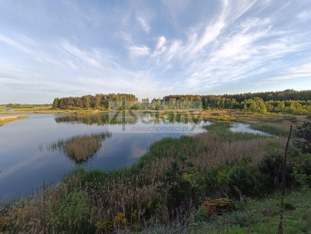 Urokliwy dom z 1945 r. z ogrodem i stawem, cisza i spokój Wyszonki-Klukówek  120m2 Foto 1