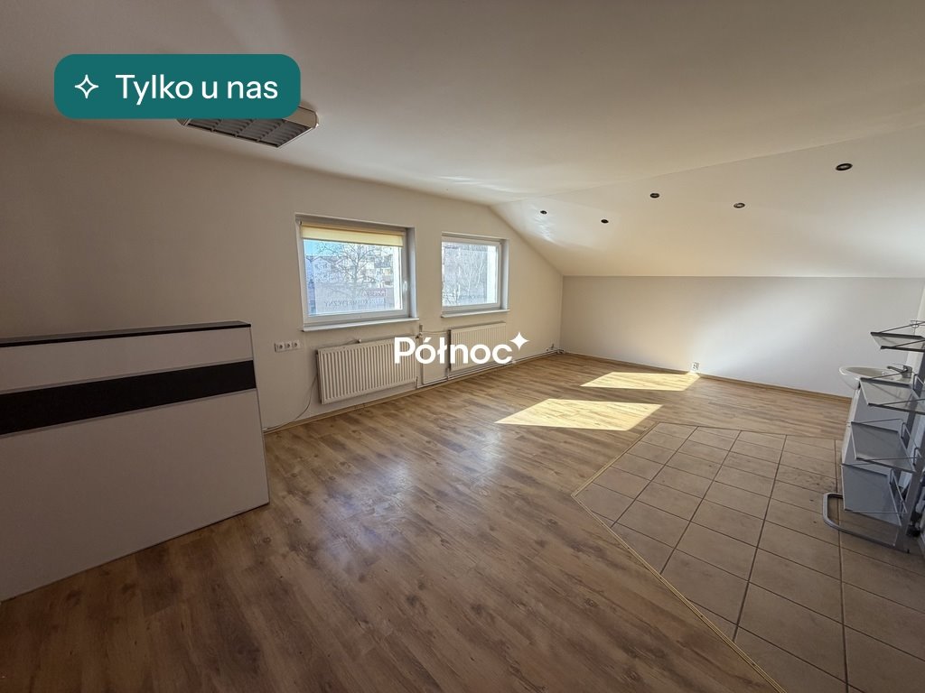 Lokal usługowy 61 m2 z klimatyzacją, parking, Bolesławiec Bolesławiec, Stefana Starzyńskiego  61m2 Foto 1