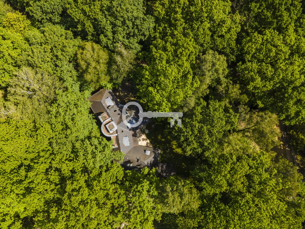 Polecam unikalny dom 420 m² z windą i pięknym ogrodem Podkowa Leśna, Ptasia  420m2 Foto 1
