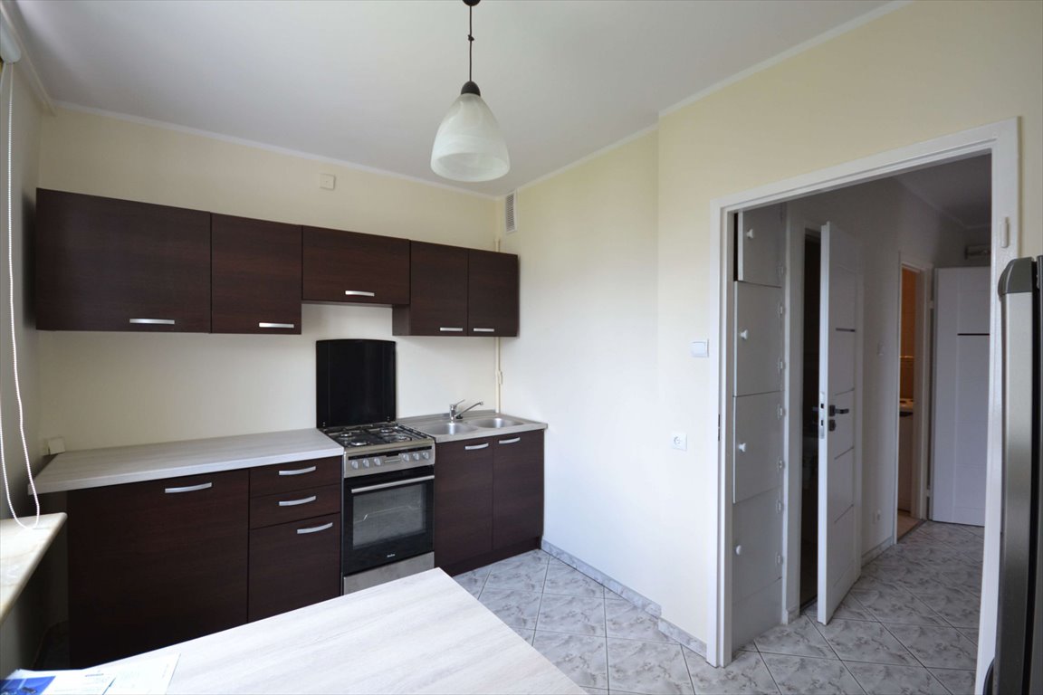 Mieszkanie trzypokojowe na wynajem Częstochowa, Częstochówka-Parkitka  64m2 Foto 1