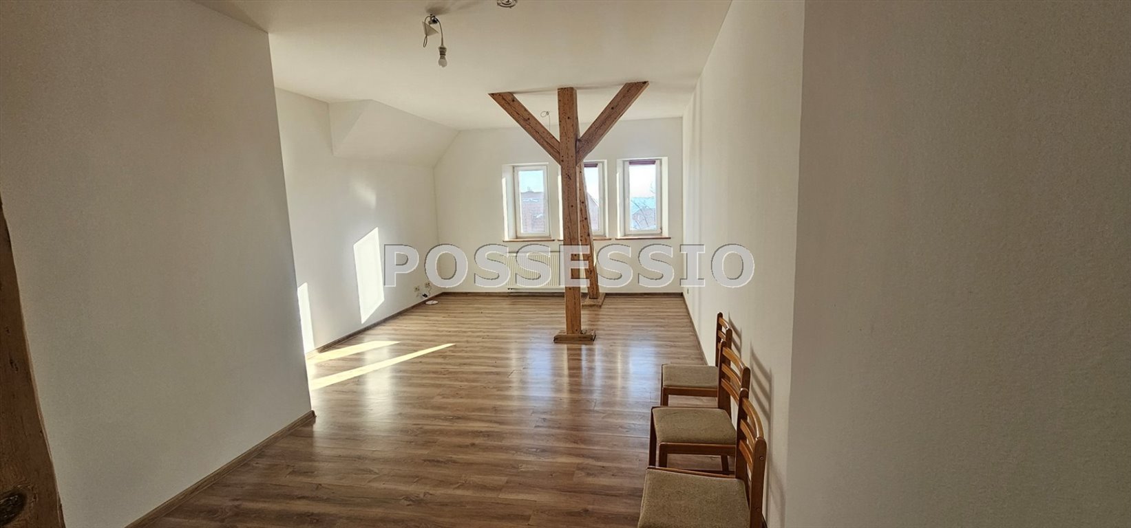 Mieszkanie dwupokojowe na sprzedaż Strzegom  62m2 Foto 1