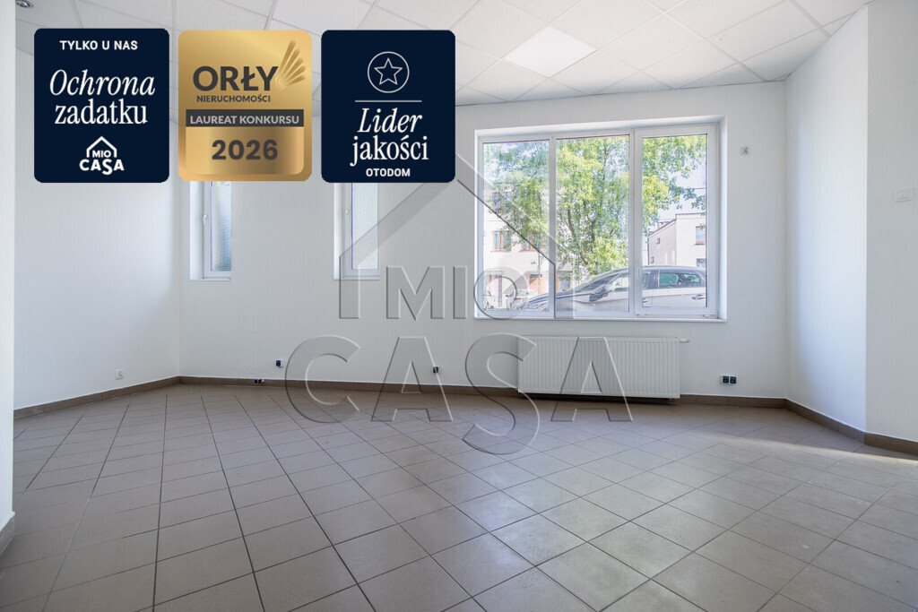 Lokal użytkowy 45 m² z witrynami, niskie koszty (Rumia) Rumia, Ceynowy  45m2 Foto 1