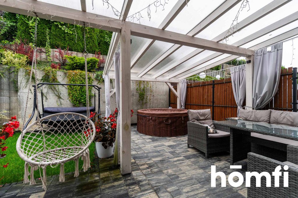 Szeregowy dom narożny z ogródkiem i 2 miejscami parkingowymi Bibice, Mokra  110m2 Foto 1