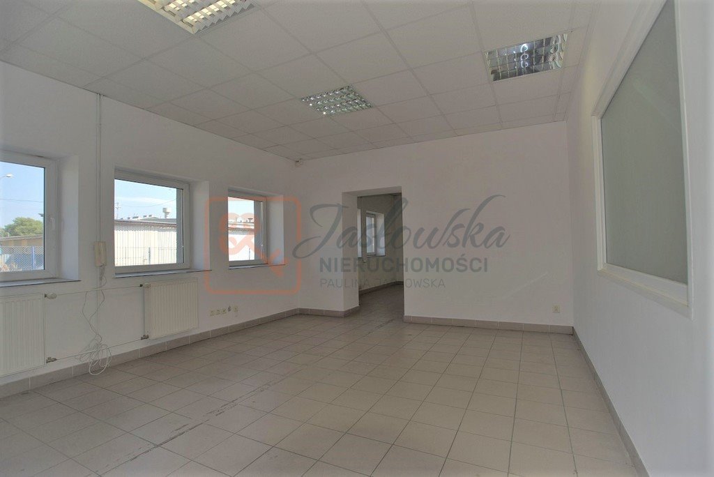 Lokal użytkowy na wynajem Rzeszów  102m2 Foto 1