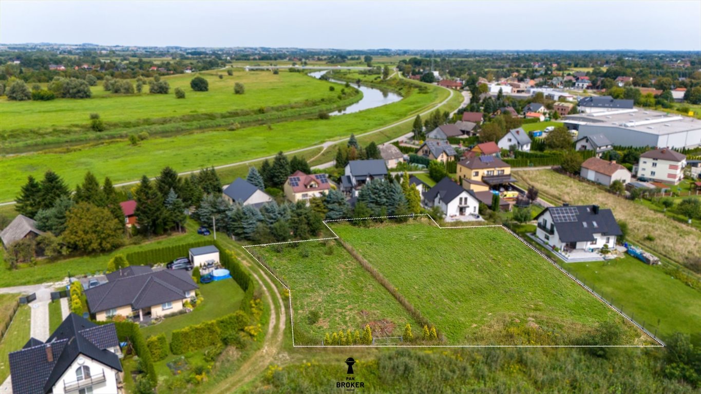 Działka budowlana na sprzedaż Niepołomice  3 928m2 Foto 1