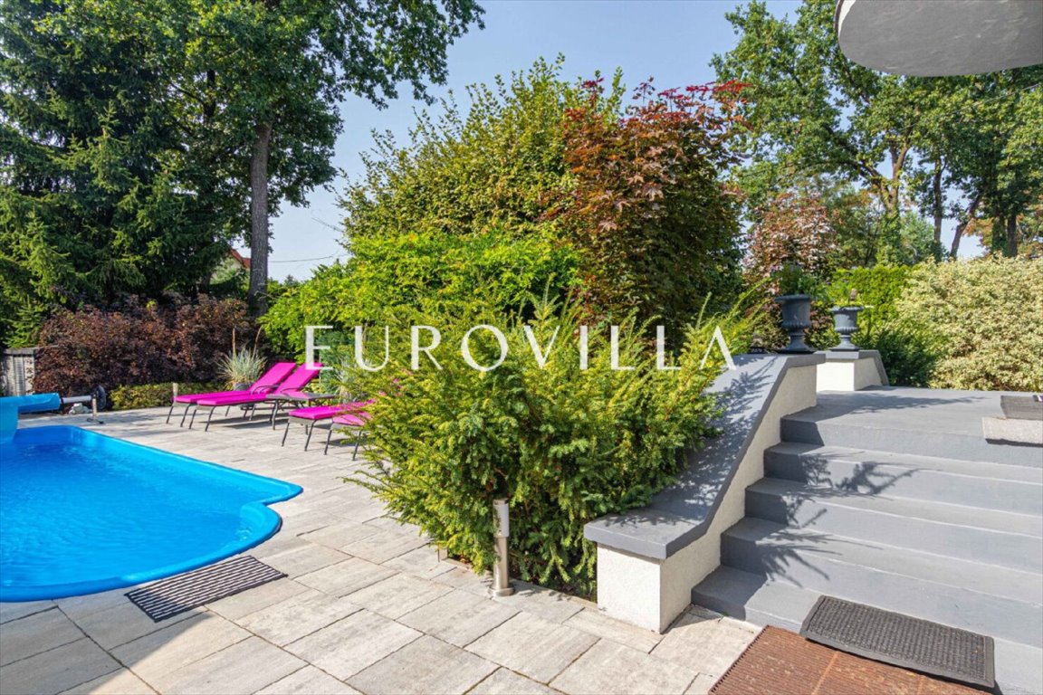 Ekskluzywny dom z duszą i bajkowym ogrodem w Zalesiu Górnym Zalesie Górne  380m2 Foto 1