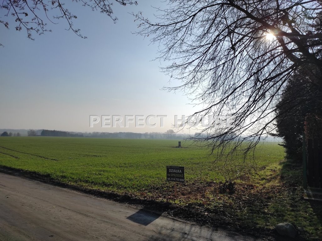 Działka pod dom w otulinie jeziora i rezerwatu Promienko, Dereniowa  1 763m2 Foto 1