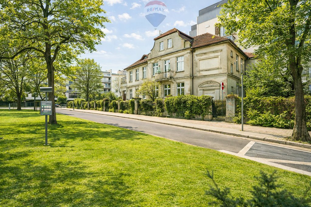 Wyjątkowe mieszkanie z ogrodem i miejscem parkingowym Poznań, Wilda, Topolowa  77m2 Foto 1