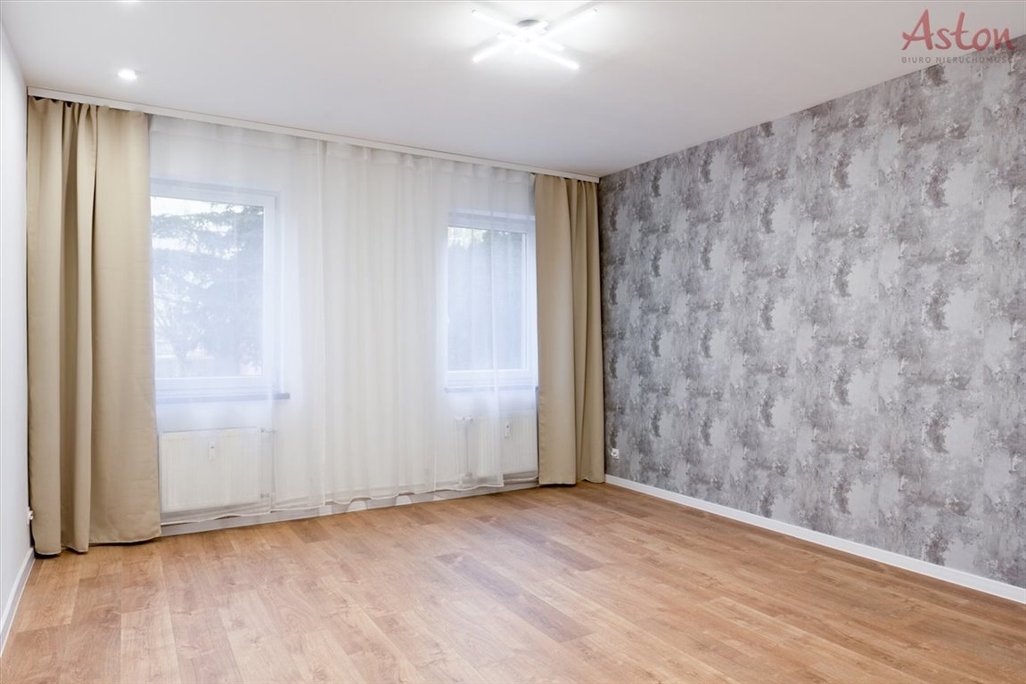 Mieszkanie dwupokojowe na sprzedaż Czeladź, Piaski  49m2 Foto 1